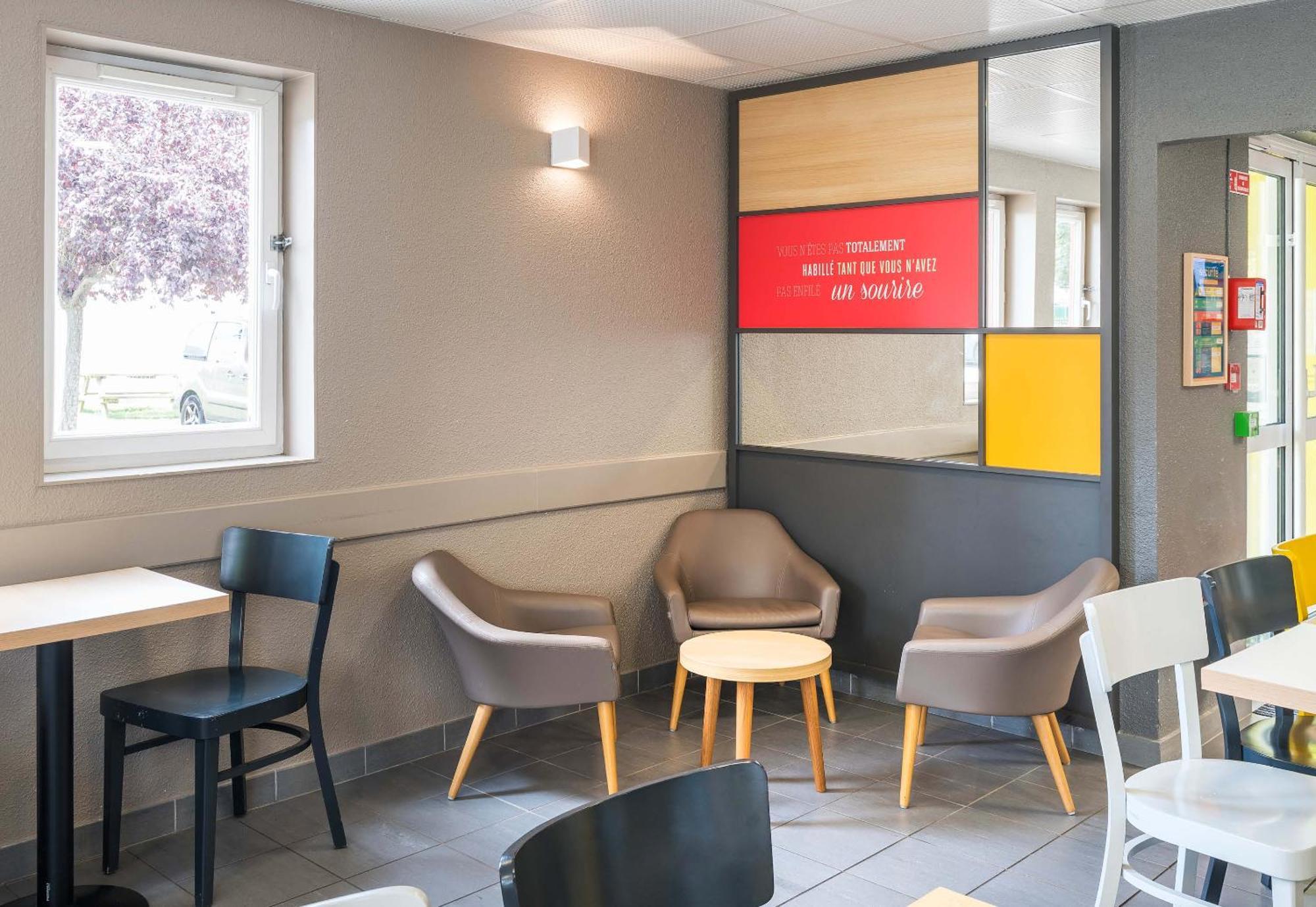 B&B Hotel Angers 2 Universite Beaucouzé Екстериор снимка