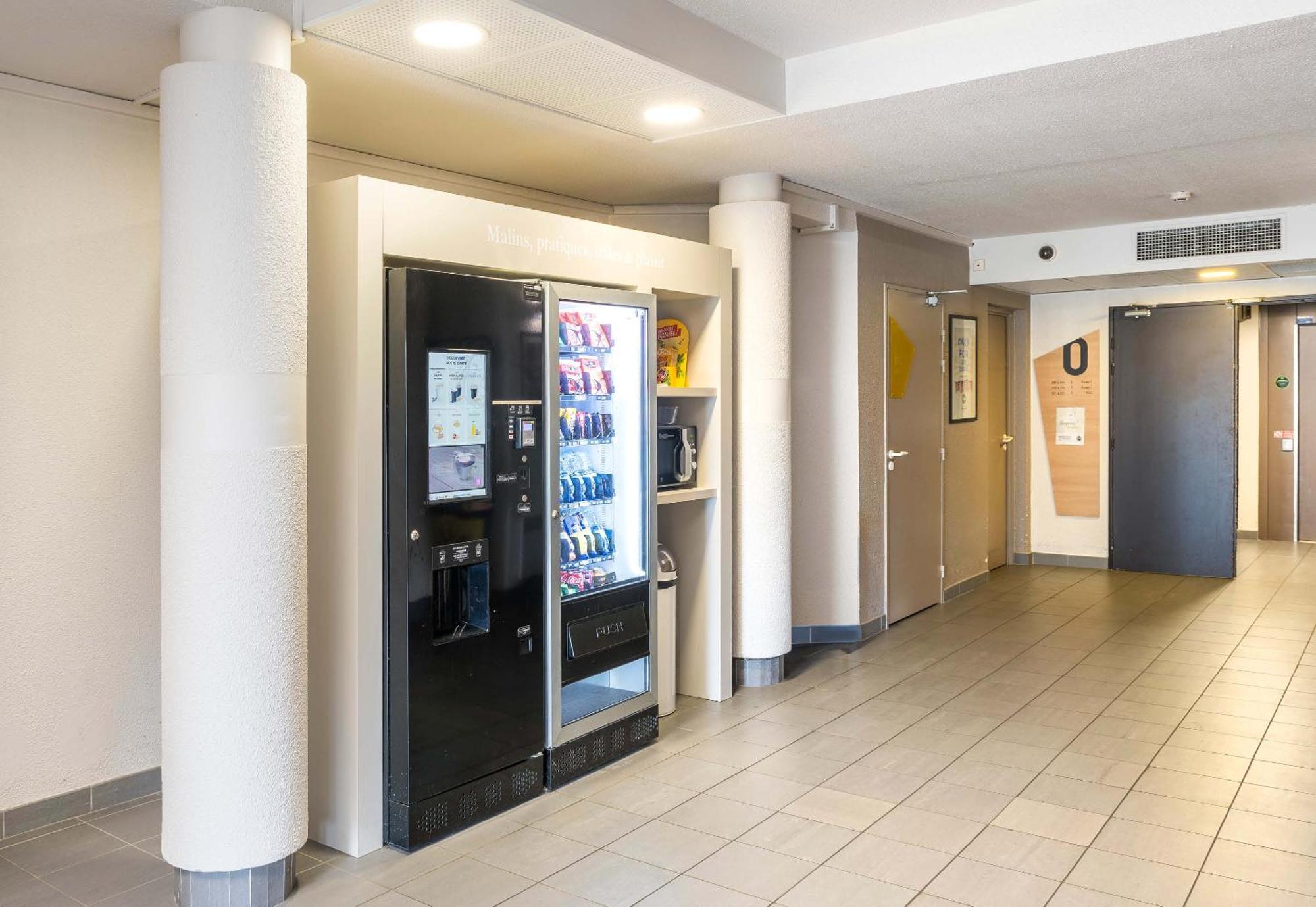 B&B Hotel Angers 2 Universite Beaucouzé Екстериор снимка