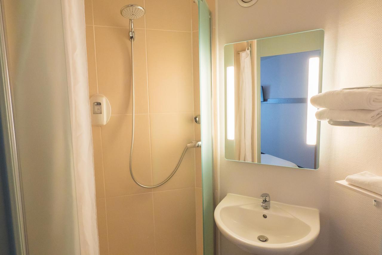 B&B Hotel Angers 2 Universite Beaucouzé Екстериор снимка