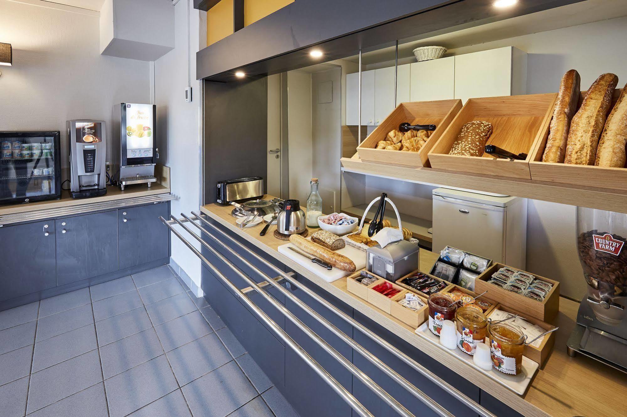 B&B Hotel Angers 2 Universite Beaucouzé Екстериор снимка